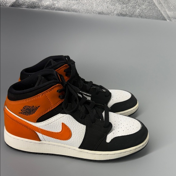 Nike Air‎ Jordan 1 Mid Shattered Backboard 554725-058 Size 6.5Y